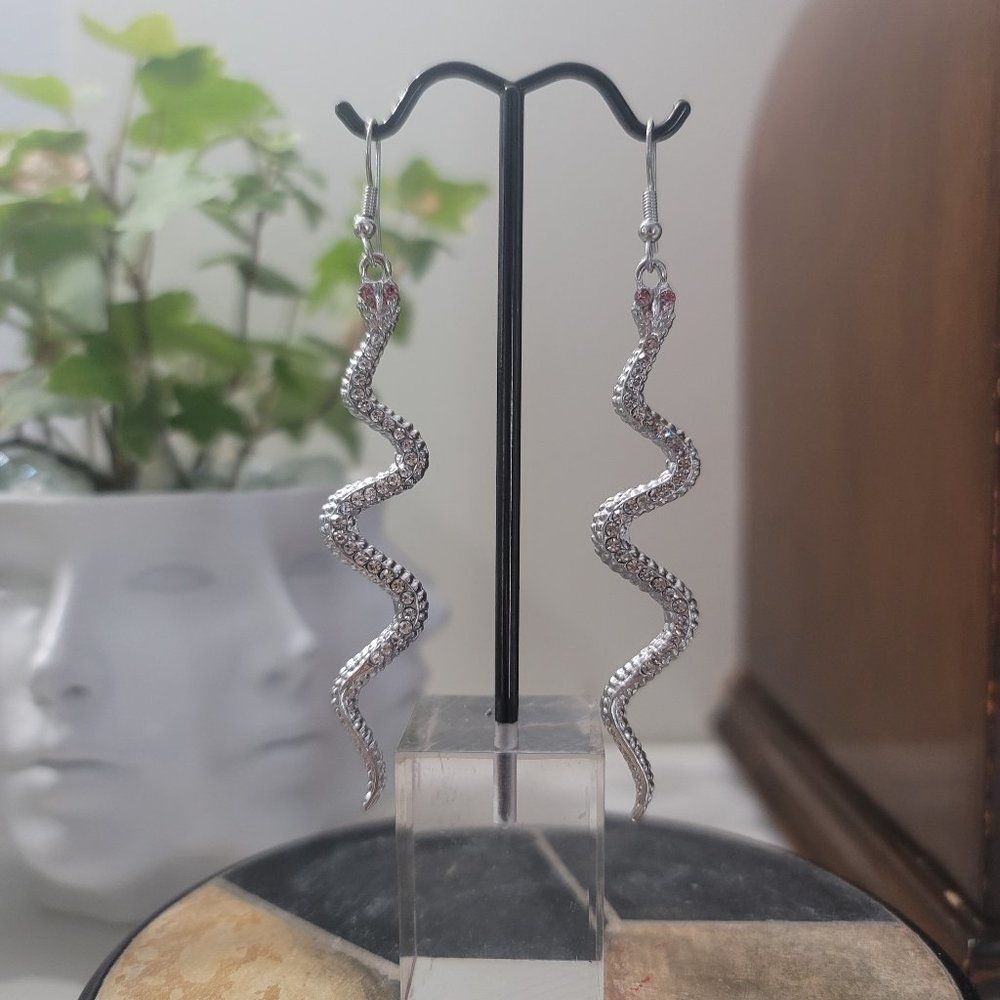 Snake Earrings (SIlver and Pink eyes) *NEW*